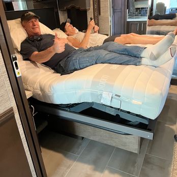 Axel Bloom - Relaxing ! - Furniture Stores Near Me - Los Angeles, California