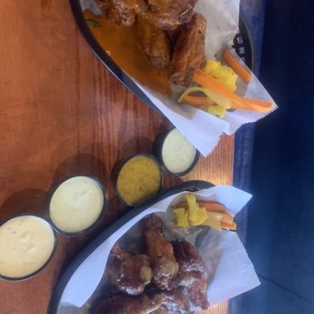 The Burger Stand - Mango habanero and Buffalo wings - Burgers Near Me - Santa Fe, New Mexico The Burger Stand - Mango habanero and Buffalo wings - Burgers Near Me - Santa Fe, New Mexico
