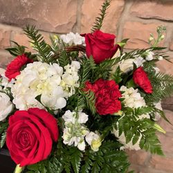 The Ivy Green - Christmas arrangement for a Christmas Book Signing A Merry Pair by Sarah Madeline.