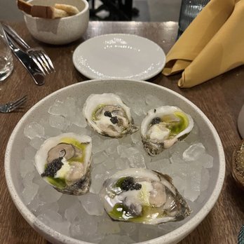 Couvant - Oyster - Brasseries Near Me - New Orleans, Louisiana Couvant - Oyster - Brasseries Near Me - New Orleans, Louisiana