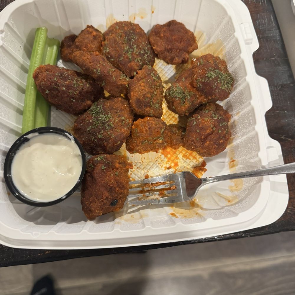 The Brickyard Endwell - Buffalo boneless wings - Bars Near Me - Endicott, New York The Brickyard Endwell - Buffalo boneless wings - Bars Near Me - Endicott, New York