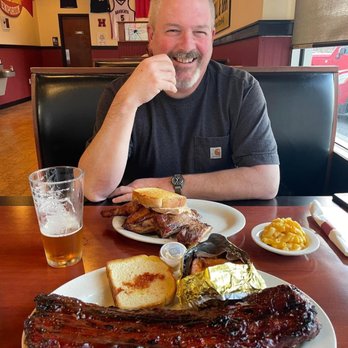Woody's Bar-B-Q - Barbeque Near Me - Huntingdon, Pennsylvania