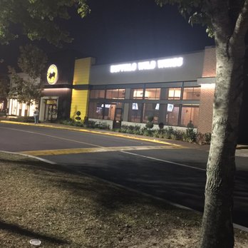 Buffalo Wild Wings - Sports Bars Near Me - Gainesville, Florida Buffalo Wild Wings - Sports Bars Near Me - Gainesville, Florida