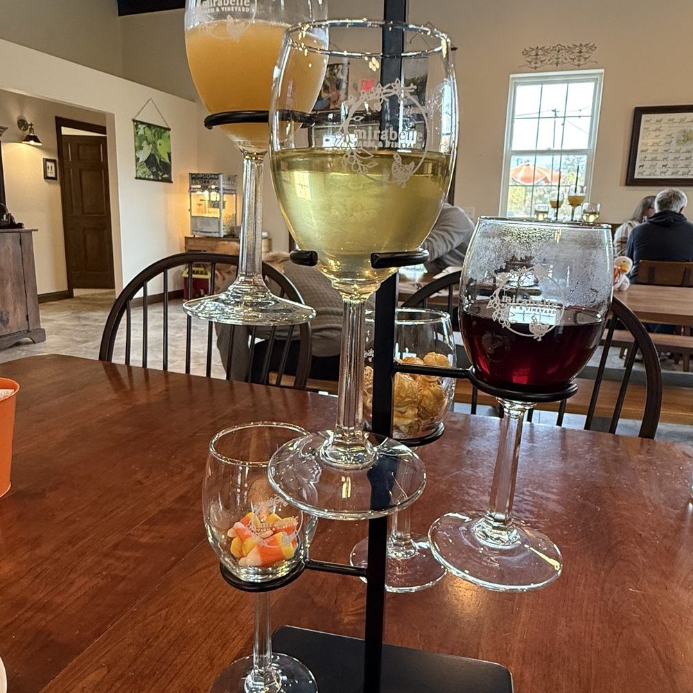 Mirabelle Farm & Vineyard - Fall Flight - Wine Tasting Room Near Me - Ashville, Ohio