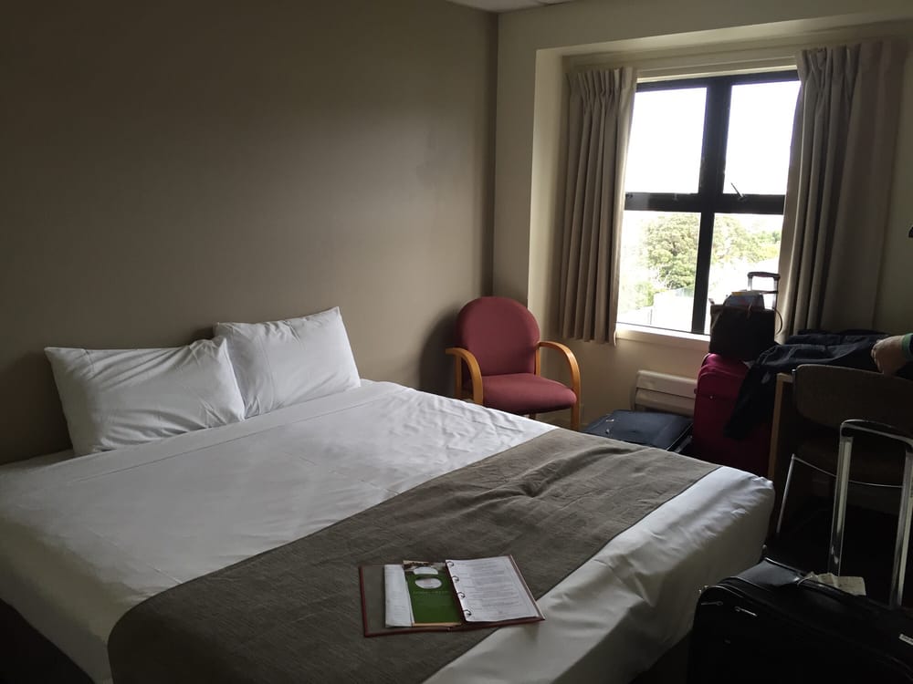 Hawkestone St THE THORNDON - Updated June 2026 - 24 Hawkestone St, Wellington, New ...