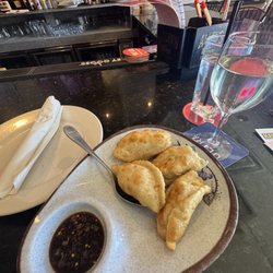 Beverly Jade Chinese Restaurant  - Pan fried Peking ravioli and Pinot Grigio