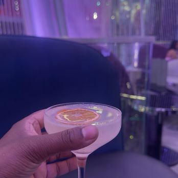 The Chandelier - Cosmopolitan - Lounges Near Me - Las Vegas, Nevada The Chandelier - Cosmopolitan - Lounges Near Me - Las Vegas, Nevada