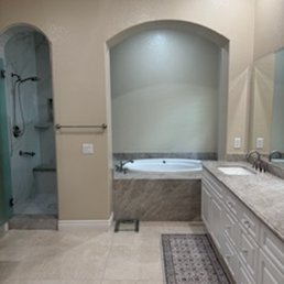 Bathtub, shower, sink counter
