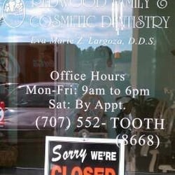 Redwood Family & Cosmetic Dentistry - Front door