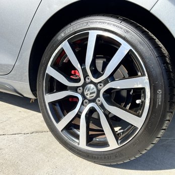 American Upholstery - Polished rims and tires - Auto Detailing Near Me - Hawthorne, California American Upholstery - Polished rims and tires - Auto Detailing Near Me - Hawthorne, California