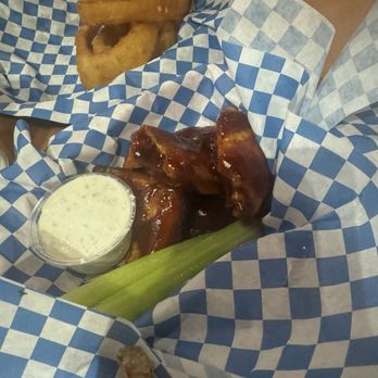 Wing King - Honey BBQ - Burgers Near Me - Reno, Nevada Wing King - Honey BBQ - Burgers Near Me - Reno, Nevada