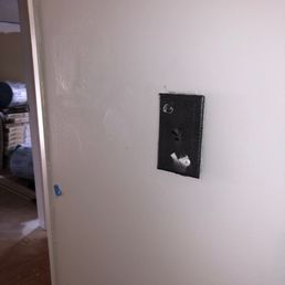 Shoddy 'Patch Job' & they didn't caulk anything! Shoddy 'Patch Job' & they didn't caulk anything!