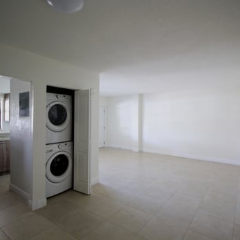 Boca Palms Too - In unit washer and dryer. - Apartments Near Me - Boca Raton, Florida