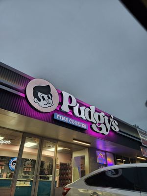 Pudgy’s Fine Cookies by null
