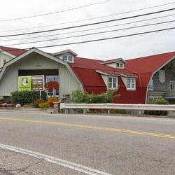 AIR Dentalplex - View of the Gristmill Building from Bellevue Road. If you see the barn, you've found us!