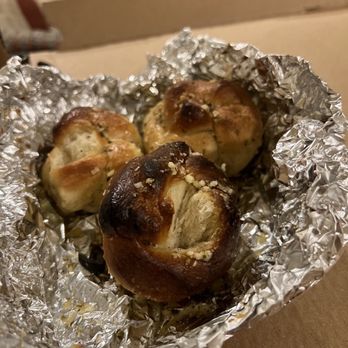 Madison's Pizza - a basket of baked goods - Pizza Near Me - Albany, New York