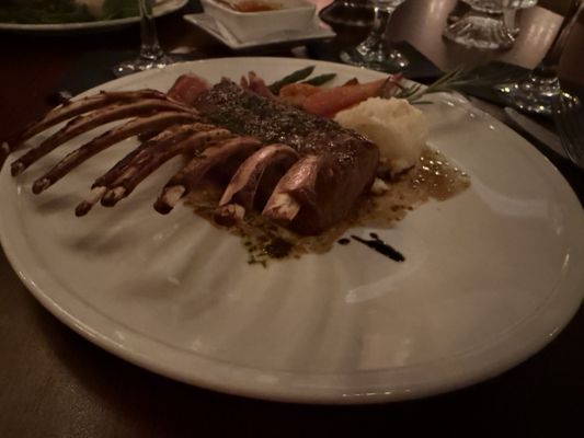 Caruso's by null