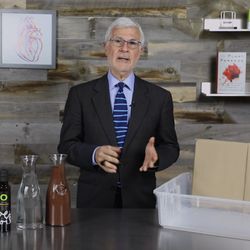 Steven Gundry, MD - Dr. Steven Gundry teaching health tips on his Dr Gundry Youtube channel. .