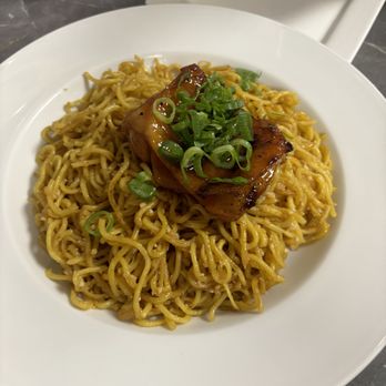Da Kitchen Maui - Garlic noodles - Hawaiian Near Me - Kihei, Hawaii Da Kitchen Maui - Garlic noodles - Hawaiian Near Me - Kihei, Hawaii