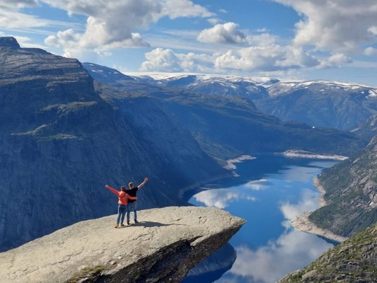 Trolltunga by null