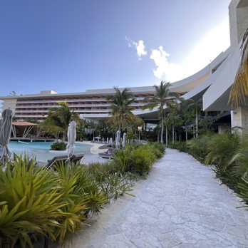 Secrets Moxche Playa del Carmen - The lagoon pool - Hotels Near Me - Playa del Carmen, ROO Secrets Moxche Playa del Carmen - The lagoon pool - Hotels Near Me - Playa del Carmen, ROO