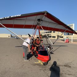 Trike Flights - Getting strapped in!