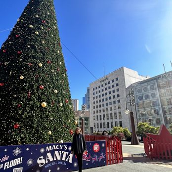 Macy's Christmas Tree - Local Flavor Near Me - San Francisco, California Macy's Christmas Tree - Local Flavor Near Me - San Francisco, California