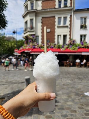 Montmartre by null