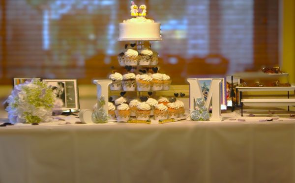 El Mana Pastry Shop by null