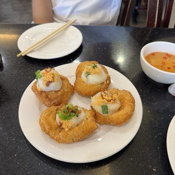 Ngự Bình Restaurant - banh it ram - Vietnamese Near Me - Westminster, California Ngự Bình Restaurant - banh it ram - Vietnamese Near Me - Westminster, California