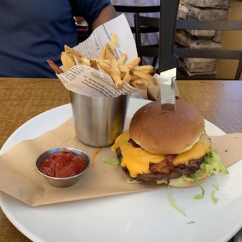 HT Grill - Cheeseburger and fries - New American Near Me - Redondo Beach, California HT Grill - Cheeseburger and fries - New American Near Me - Redondo Beach, California