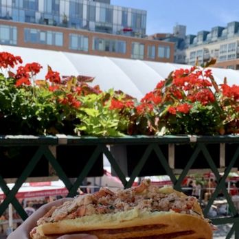 Buster's Sea Cove - Lobster roll - Seafood Near Me - Toronto, Ontario
