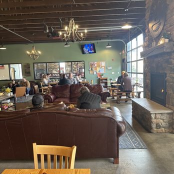 Guggman Haus Brewing Co - Casual atmosphere sitting area - Breweries Near Me - Indianapolis, Indiana Guggman Haus Brewing Co - Casual atmosphere sitting area - Breweries Near Me - Indianapolis, Indiana