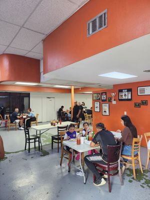 Mariscos Jalisco by null