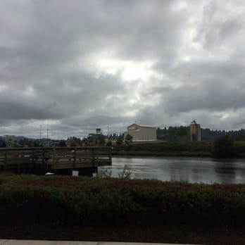 Edgewater Inn - "Ocean view" - Hotels Near Me - Coos Bay, Oregon