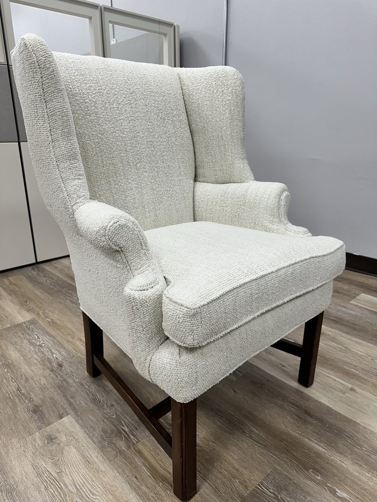 Adams & Moore Designs, LLC - upholstery in Corsicana, TX