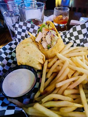 Lew's Grill & Bar by null
