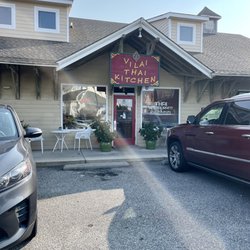Vilai Thai Kitchen - Outside of restaurant - blink and you'll miss it! In small shopping center across from Hilton Garden Inn, behind Walgreens