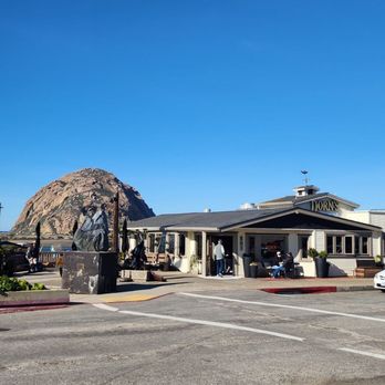 Dorn's Original Breakers Cafe - street view - Seafood Near Me - Morro Bay, California Dorn's Original Breakers Cafe - street view - Seafood Near Me - Morro Bay, California
