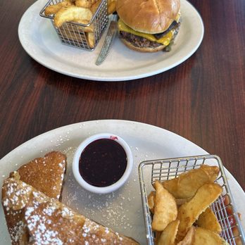 Bacon - Monte Cristo and burger - Breakfast & Brunch Near Me - Novato, California Bacon - Monte Cristo and burger - Breakfast & Brunch Near Me - Novato, California