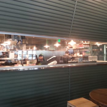 Shake Shack Coral Gables - Peering into the kitchen - Burgers Near Me - Coral Gables, Florida