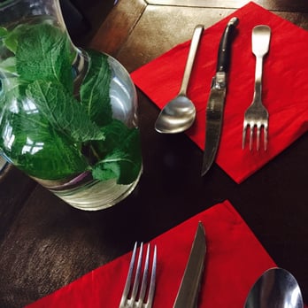 La Causerie des Mondes - Coffee & Tea Near Me - Dijon, 21 La Causerie des Mondes - Coffee & Tea Near Me - Dijon, 21