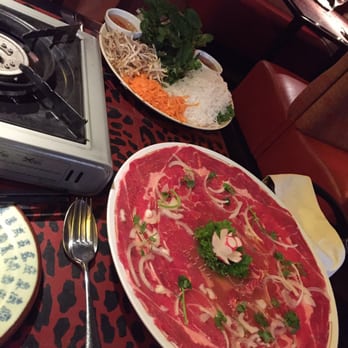 Le Cay Tam - 2 plates of beef and vegetables and noodles - Chinese Near Me - Aix En Provence, 13