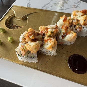 Izumi Sushi - Fuji Mountain Roll - Sushi Bars Near Me - Castle Rock, Colorado Izumi Sushi - Fuji Mountain Roll - Sushi Bars Near Me - Castle Rock, Colorado
