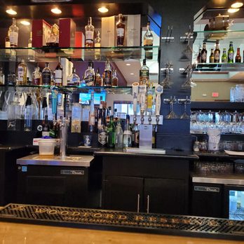 Mangiamo By 604 - Bar seating - Italian Near Me - Honolulu, Hawaii Mangiamo By 604 - Bar seating - Italian Near Me - Honolulu, Hawaii
