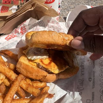 Rally's - Big Glo's BBQ Buford Combo - Burgers Near Me - Spring Valley, California