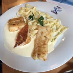 Pempel - Und hier ein Großalmeröder Fischmarkt (delikate Fischplatte mix).