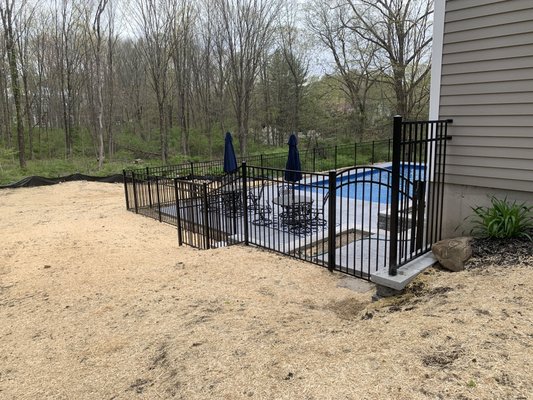 Backyard/Pool Fencing - ZOR FENCE Backyard/Pool Fencing Backyard/Pool Fencing - ZOR FENCE Backyard/Pool Fencing