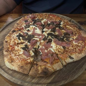 The Farmhouse Tuscan - Genoa pizza - Tuscan Near Me - Alexandria, Virginia