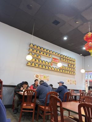 Hue Ky Mi Gia by null